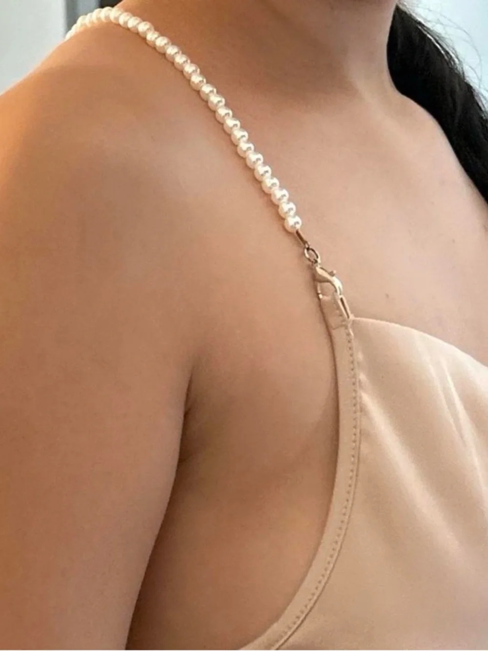 None sleek cream